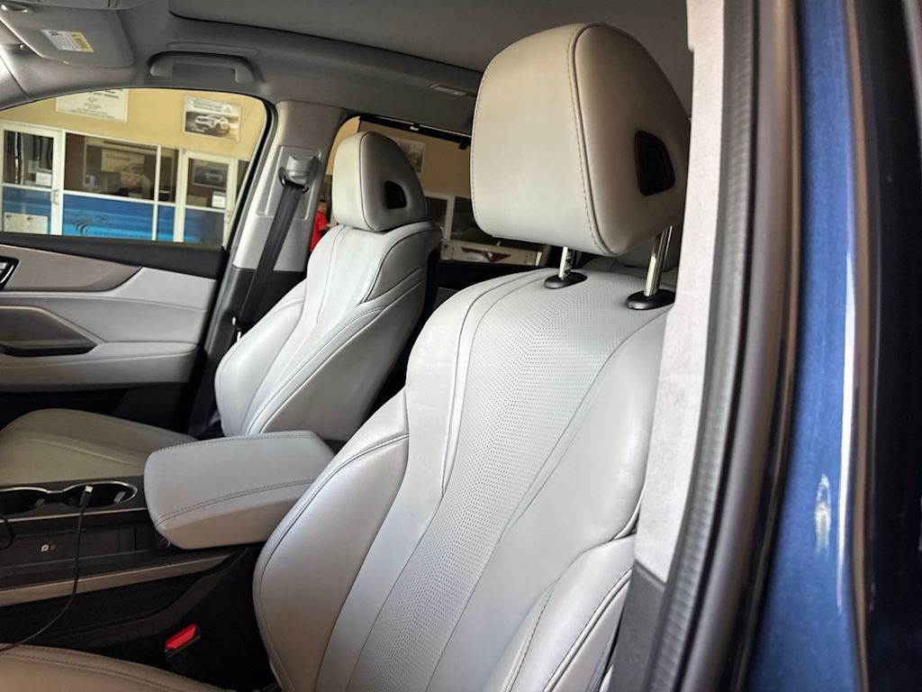 Thumbnail: 2025 Acura MDX - 3