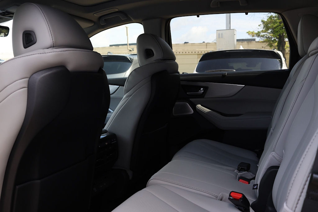 Thumbnail: 2026 Acura MDX - 13
