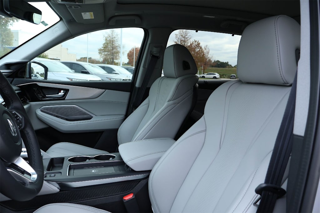 Thumbnail: 2026 Acura MDX - 11