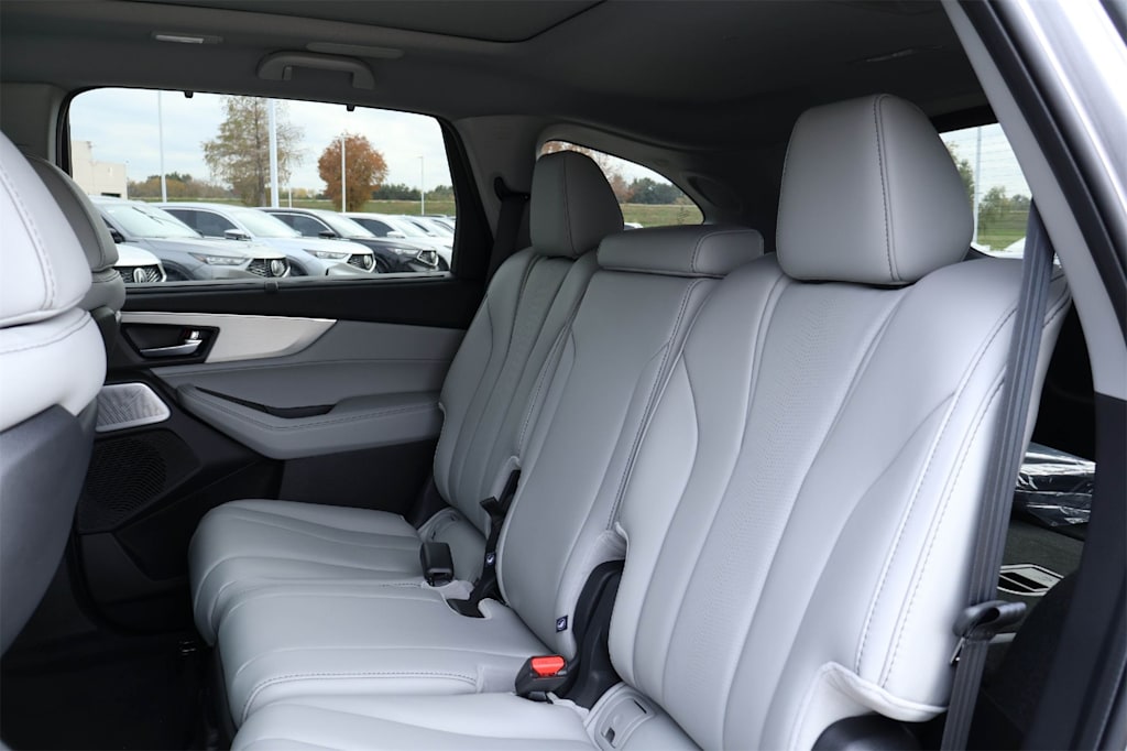 Thumbnail: 2026 Acura MDX - 21