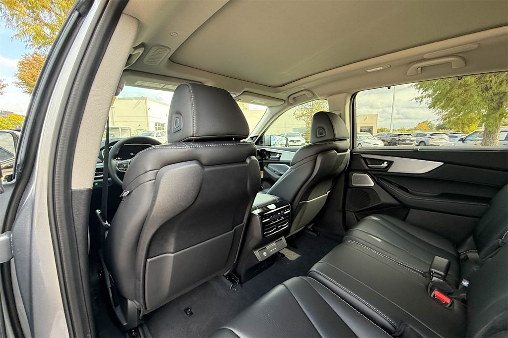 Thumbnail: 2026 Acura MDX - 12