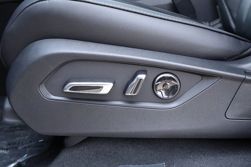 Thumbnail: 2026 Acura MDX - 24