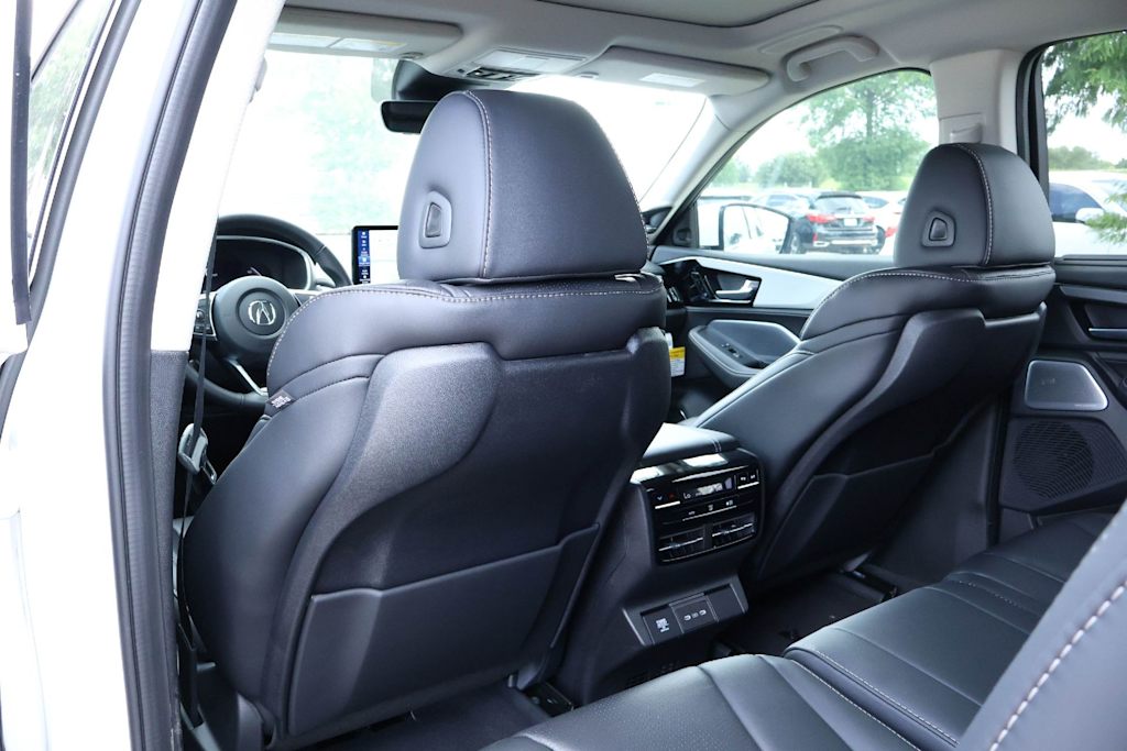 Thumbnail: 2026 Acura MDX - 13