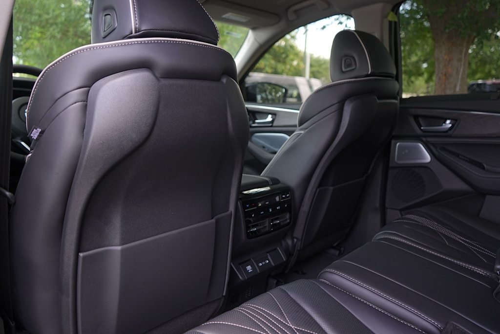 Thumbnail: 2026 Acura MDX - 13