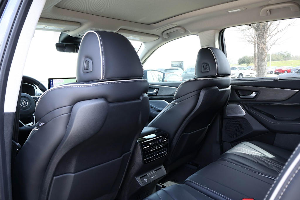 Thumbnail: 2026 Acura MDX - 13