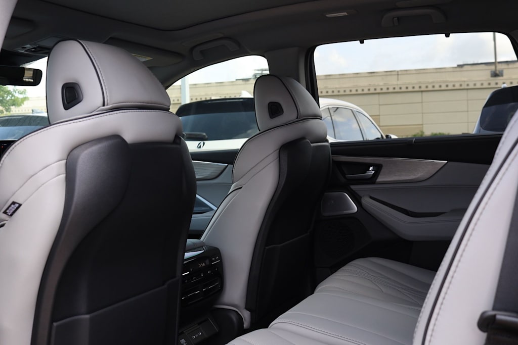 Thumbnail: 2026 Acura MDX - 13