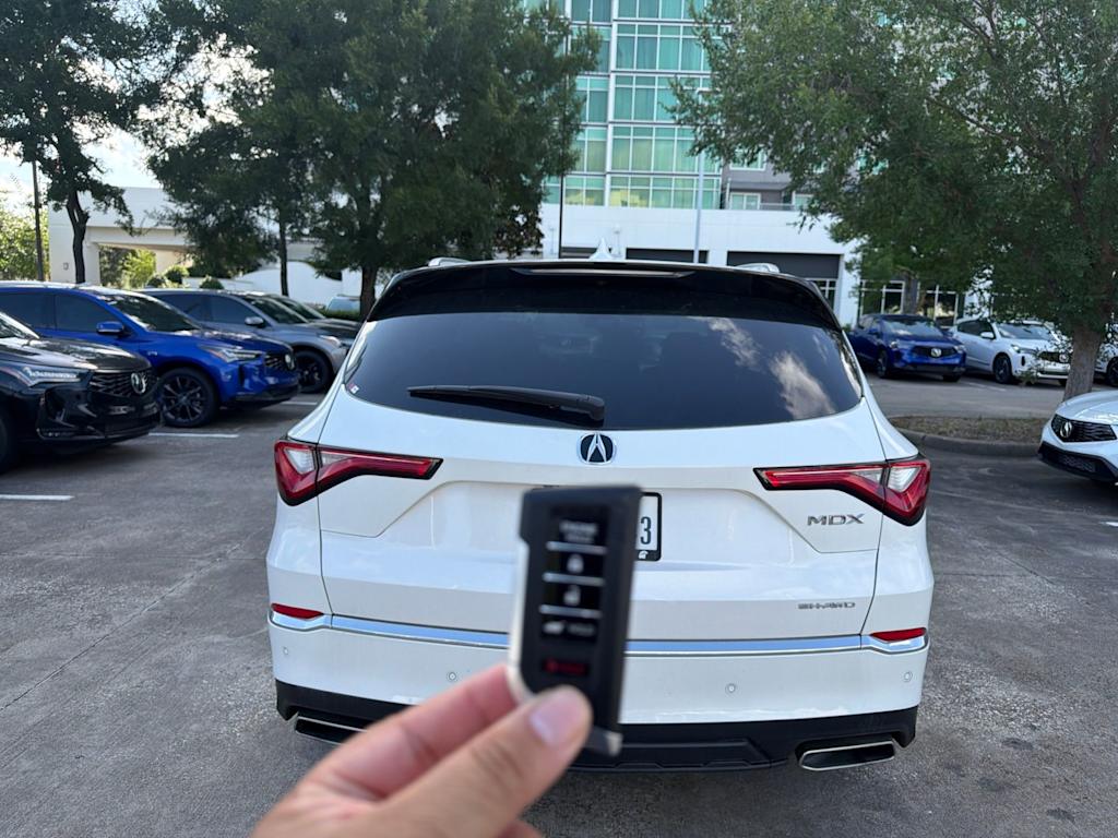 Thumbnail: 2024 Acura MDX - 4