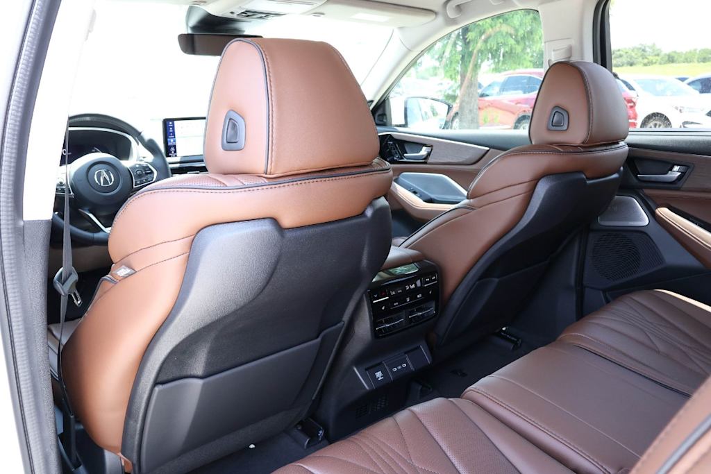 Thumbnail: 2026 Acura MDX - 20