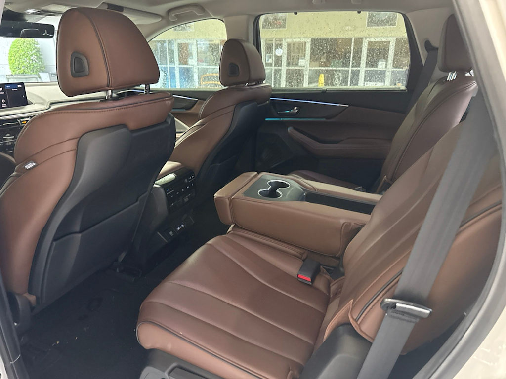 Thumbnail: 2024 Acura MDX - 6
