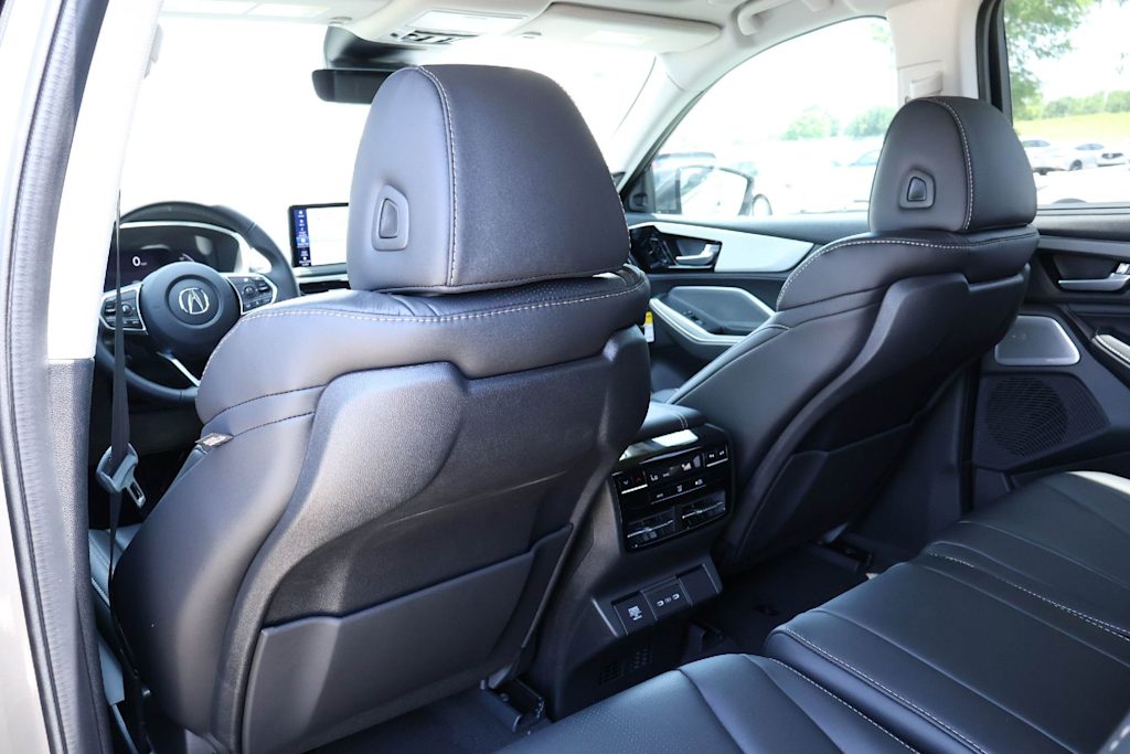 Thumbnail: 2026 Acura MDX - 20