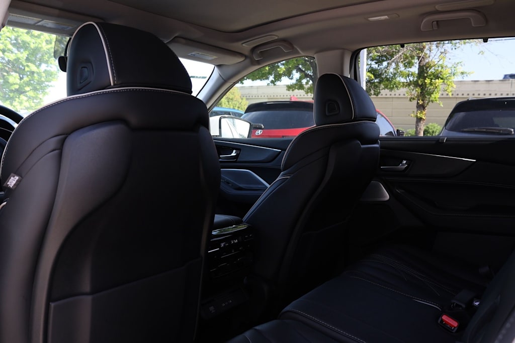 Thumbnail: 2026 Acura MDX - 13