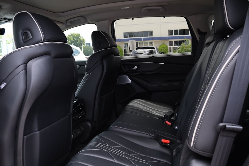 Thumbnail: 2026 Acura MDX - 13