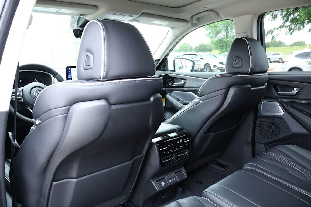 Thumbnail: 2026 Acura MDX - 13