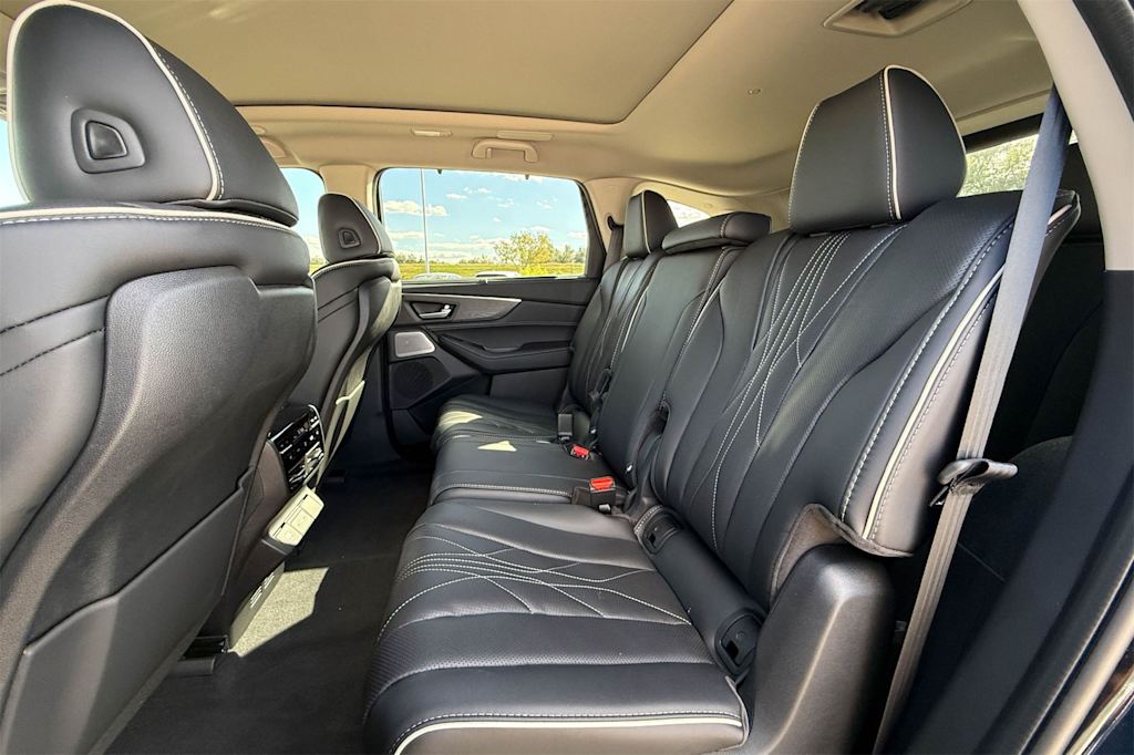 Thumbnail: 2026 Acura MDX - 21