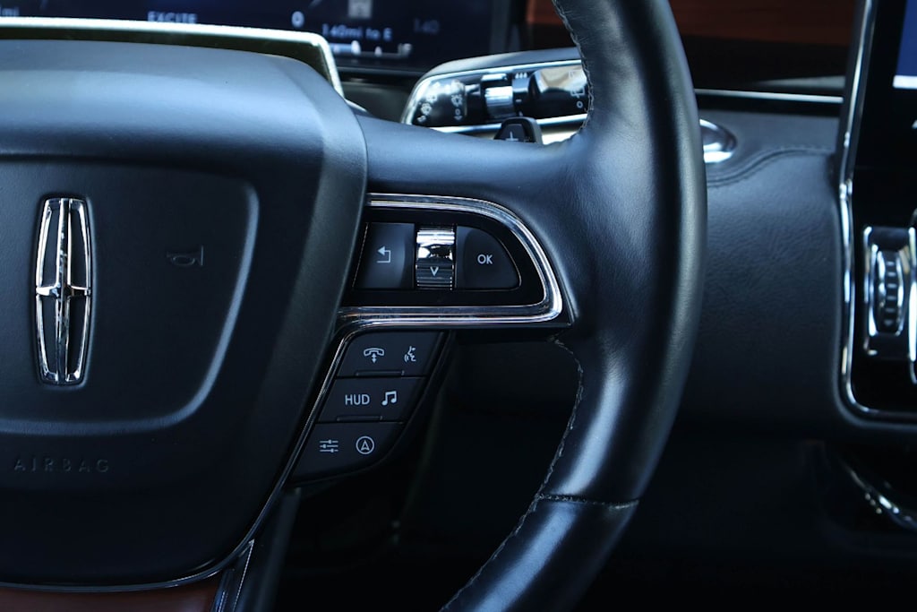 Thumbnail: 2024 Lincoln Navigator - 23
