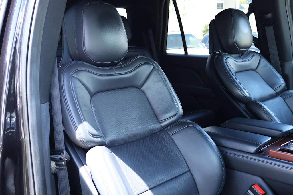 Thumbnail: 2024 Lincoln Navigator - 20