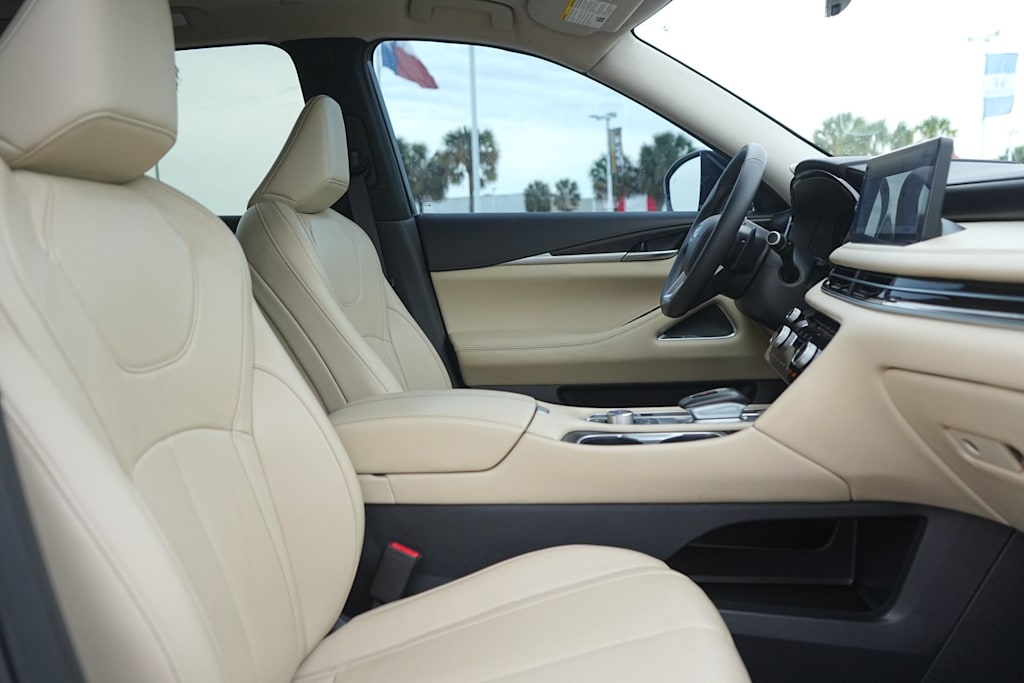 Thumbnail: 2025 INFINITI QX60 - 12