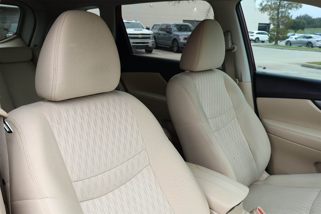 Thumbnail: 2018 Nissan Rogue - 12