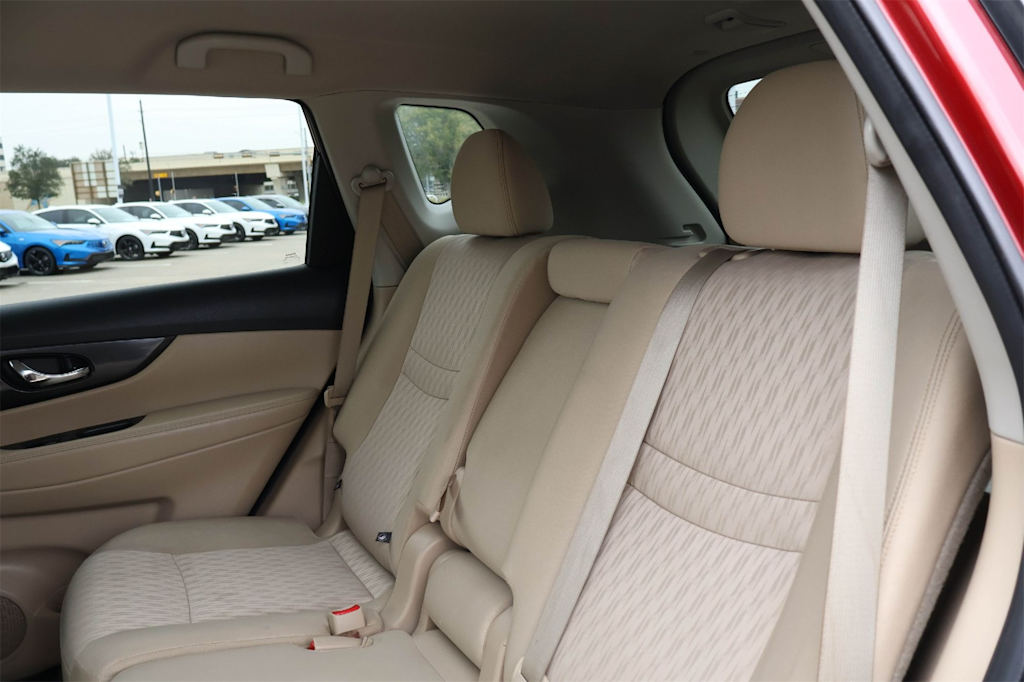 Thumbnail: 2018 Nissan Rogue - 21