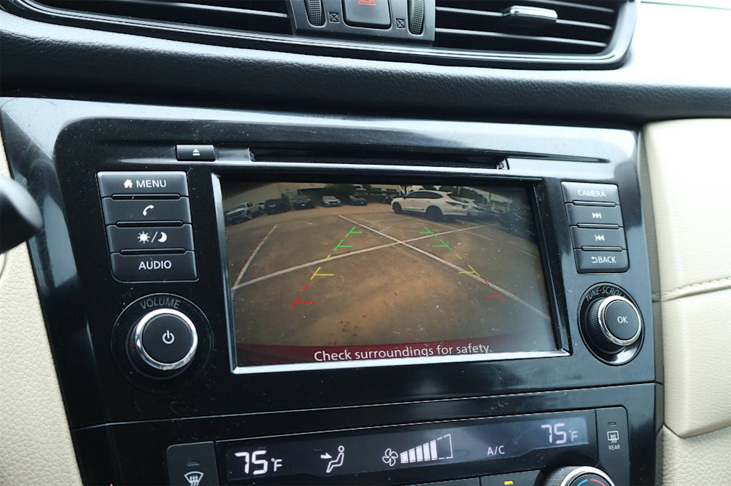 Thumbnail: 2018 Nissan Rogue - 29