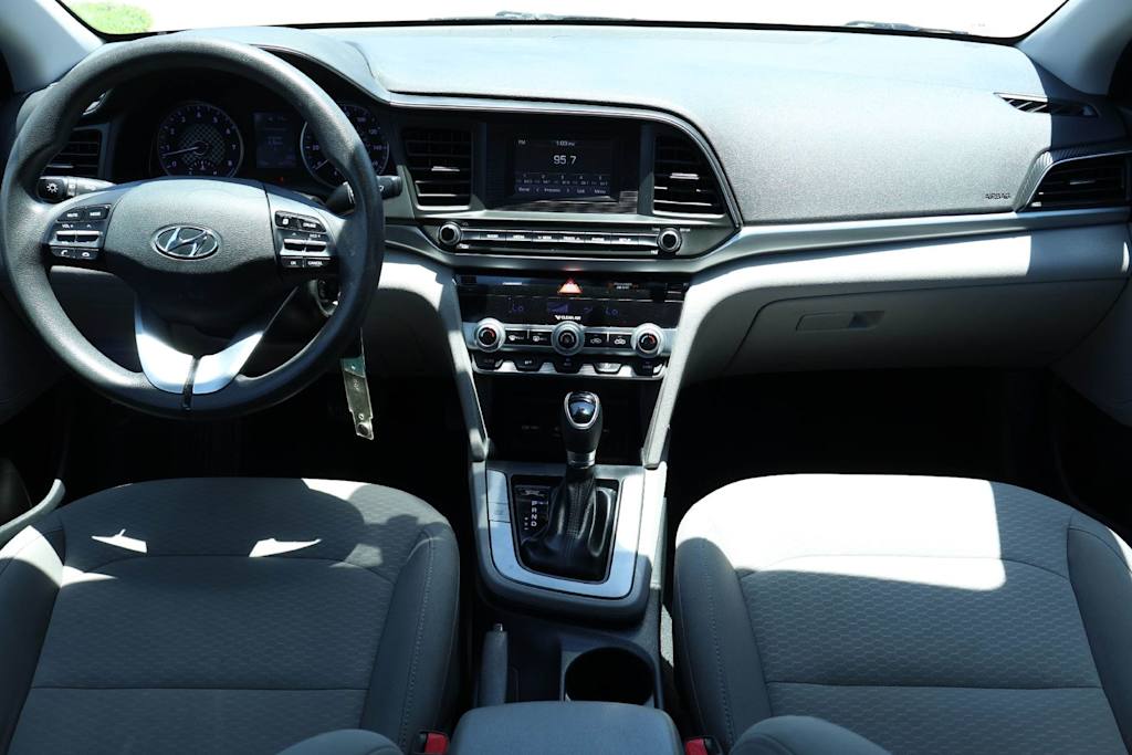 Thumbnail: 2020 Hyundai Elantra - 10