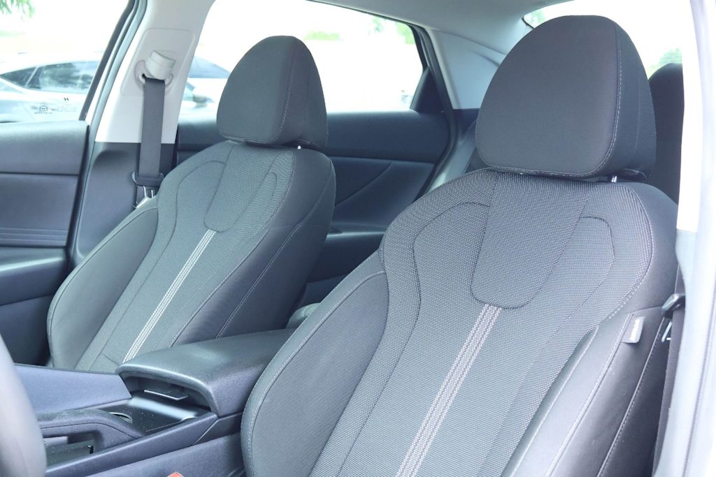 Thumbnail: 2021 Hyundai Elantra - 10