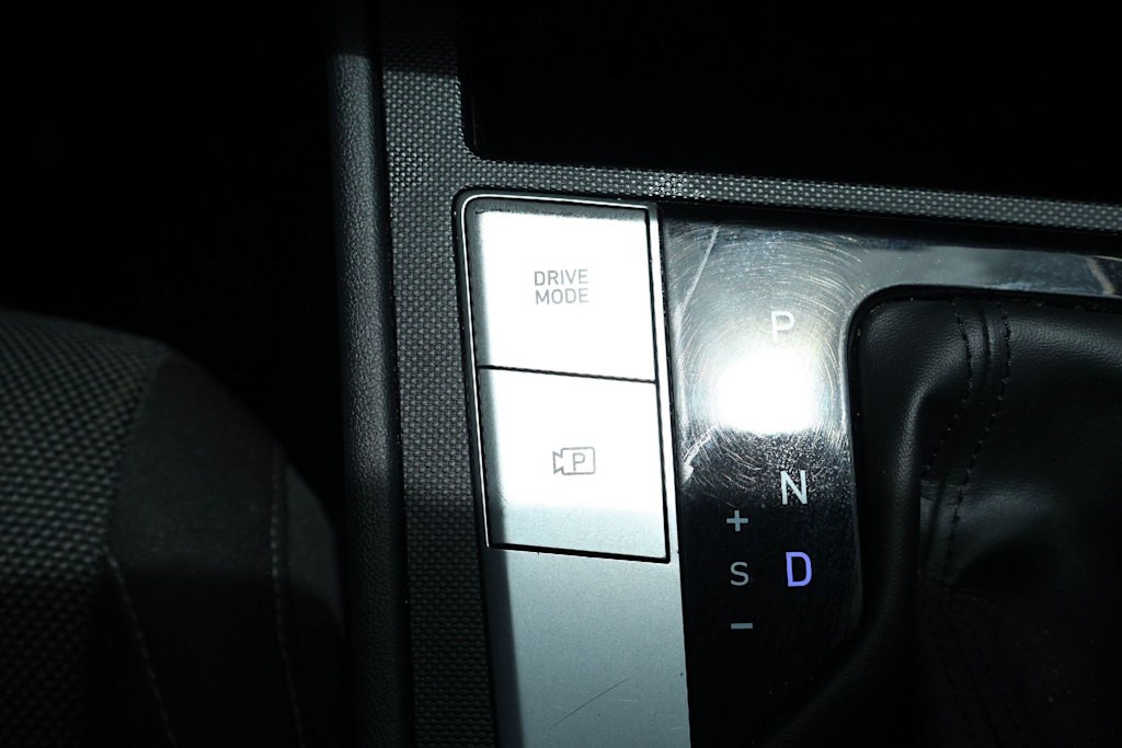 Thumbnail: 2021 Hyundai Elantra - 25