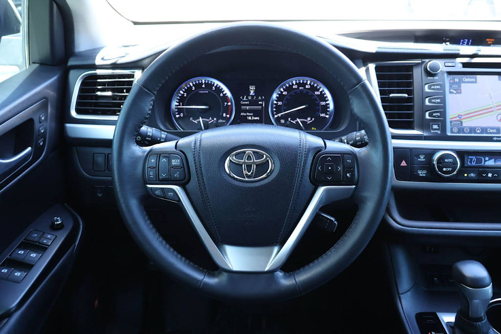 Thumbnail: 2014 Toyota Highlander - 13