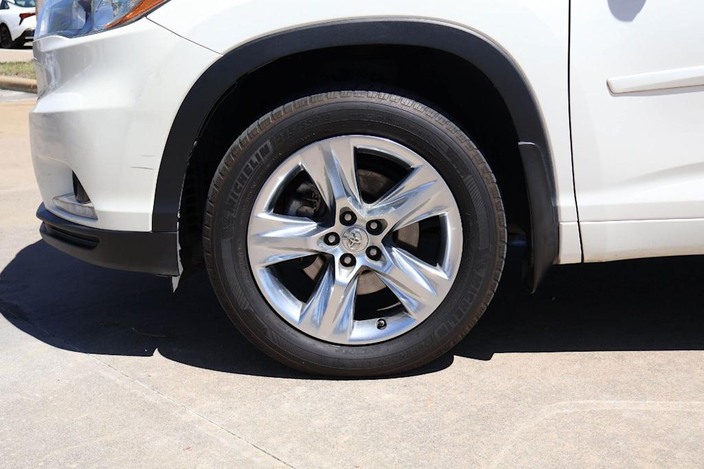Thumbnail: 2014 Toyota Highlander - 7