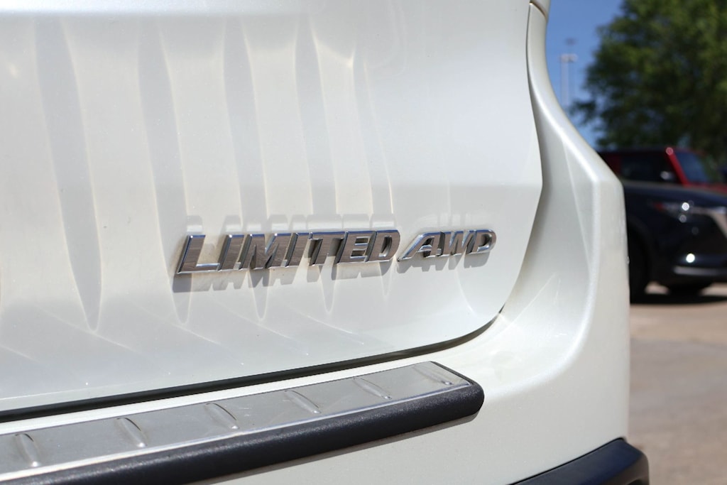 Thumbnail: 2014 Toyota Highlander - 6