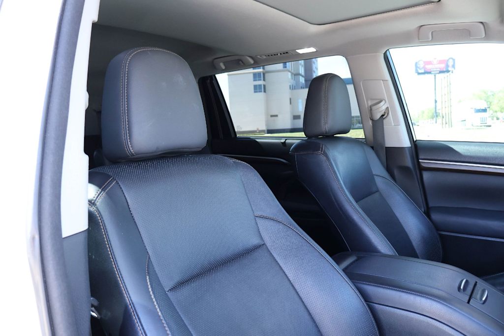 Thumbnail: 2014 Toyota Highlander - 11