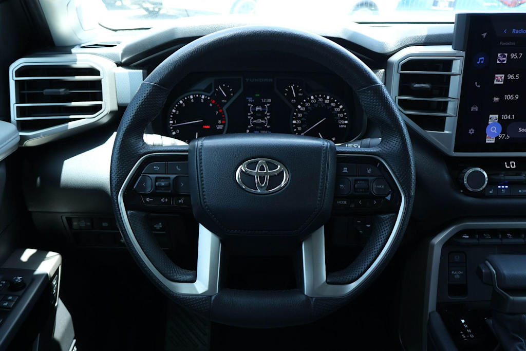 Thumbnail: 2022 Toyota Tundra - 13
