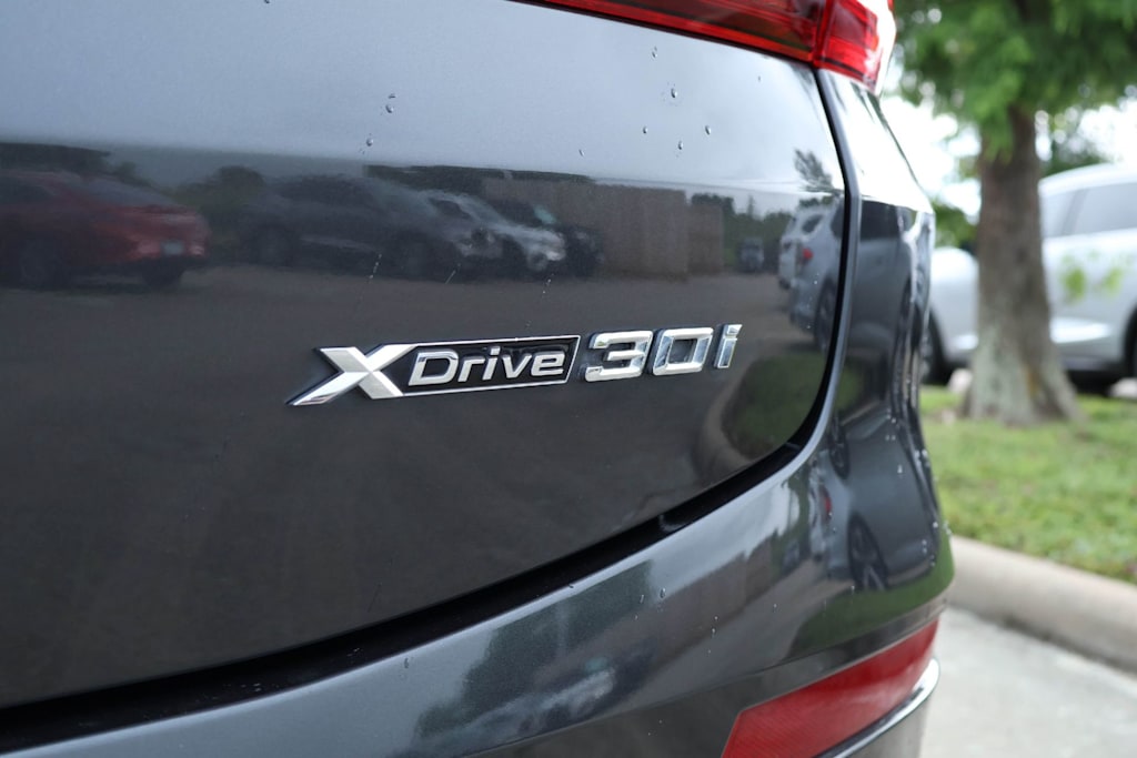 Thumbnail: 2023 BMW X4 - 7