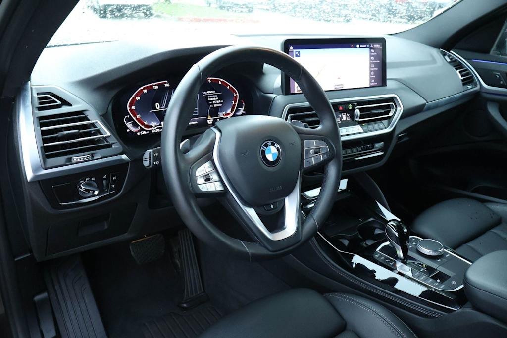 Thumbnail: 2023 BMW X4 - 2