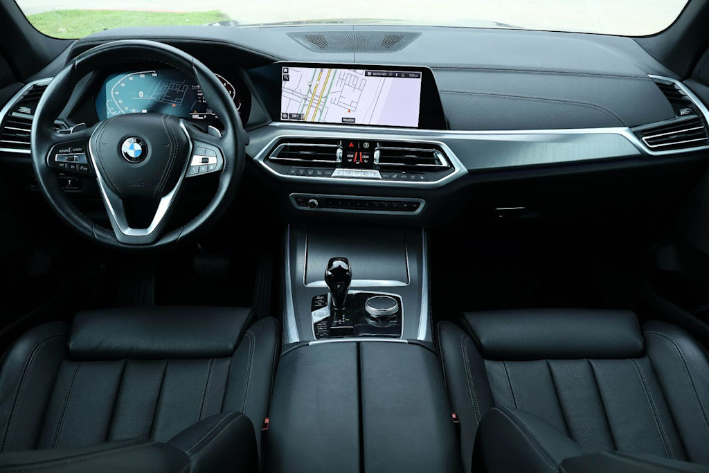Thumbnail: 2022 BMW X5 - 10
