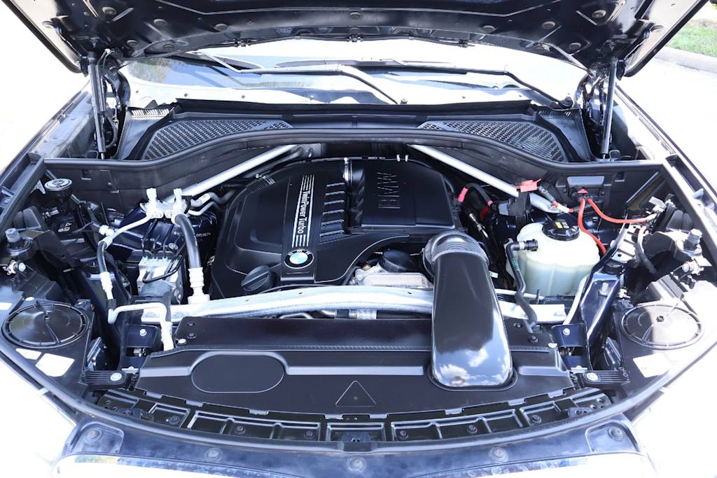 Thumbnail: 2018 BMW X5 - 9