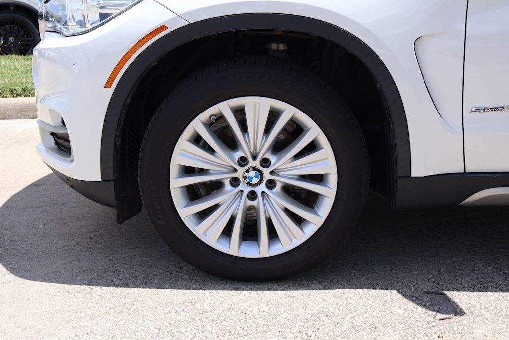 Thumbnail: 2017 BMW X5 - 8
