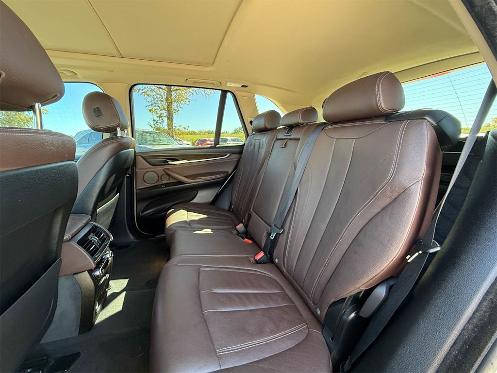 Thumbnail: 2015 BMW X5 - 21