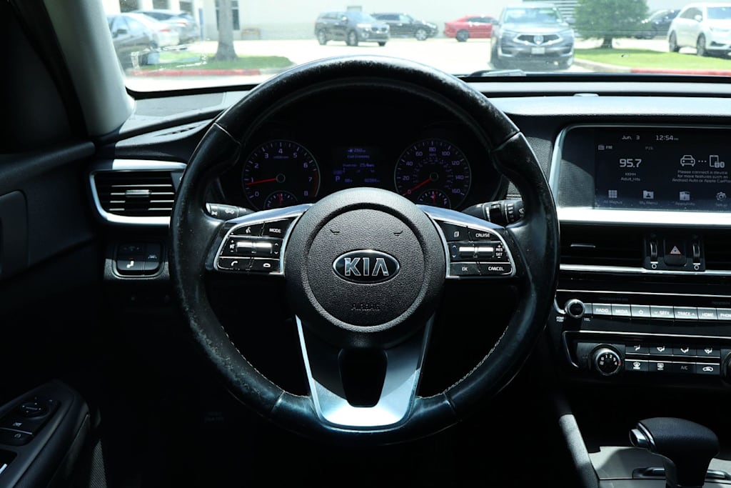 Thumbnail: 2020 Kia Optima - 14