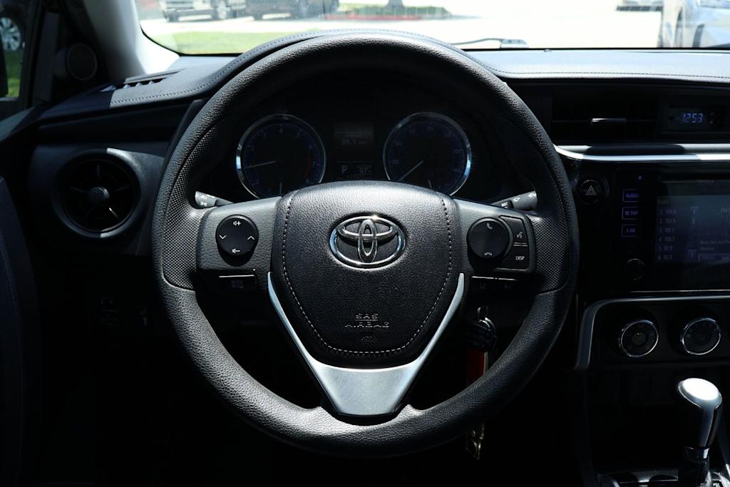 Thumbnail: 2018 Toyota Corolla - 13