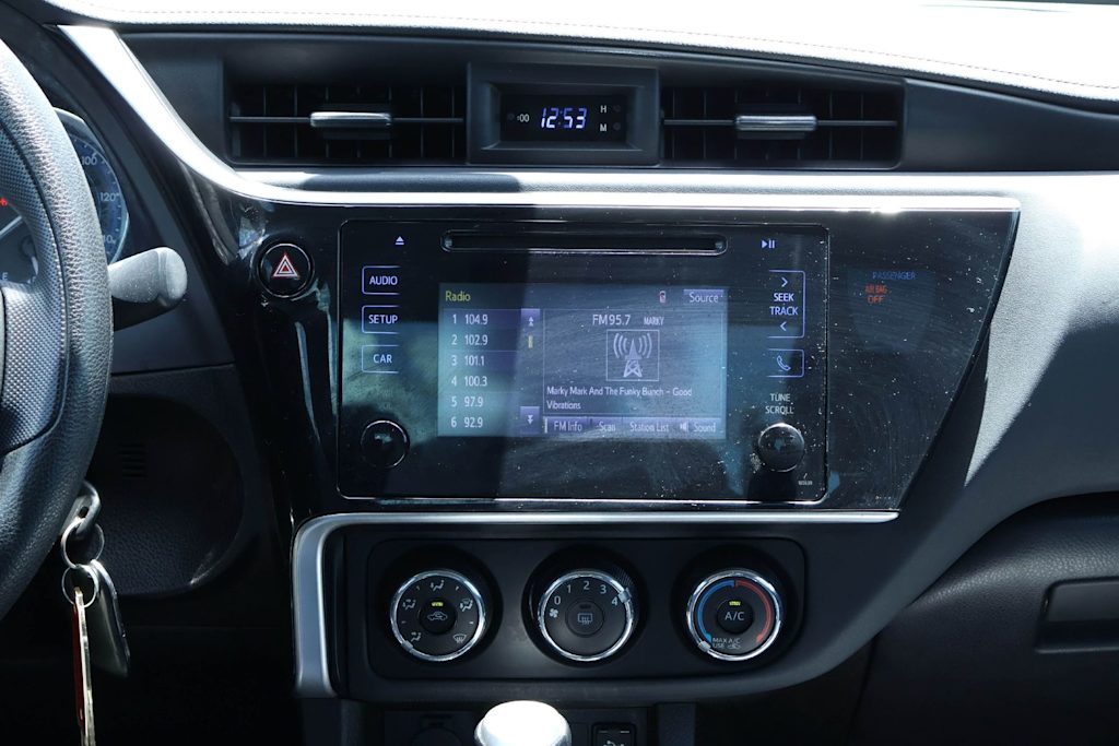 Thumbnail: 2018 Toyota Corolla - 14
