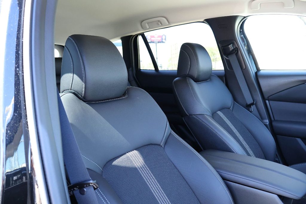 Thumbnail: 2025 Mazda CX-50 - 12