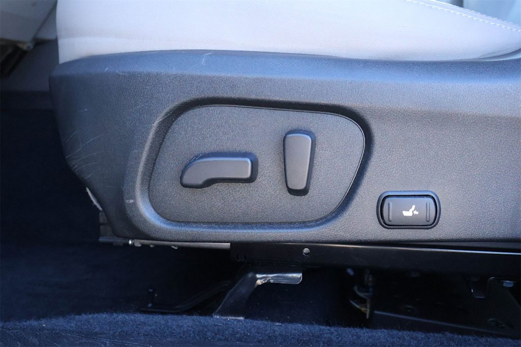 Thumbnail: 2018 Subaru Forester - 24