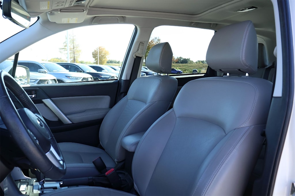 Thumbnail: 2018 Subaru Forester - 10