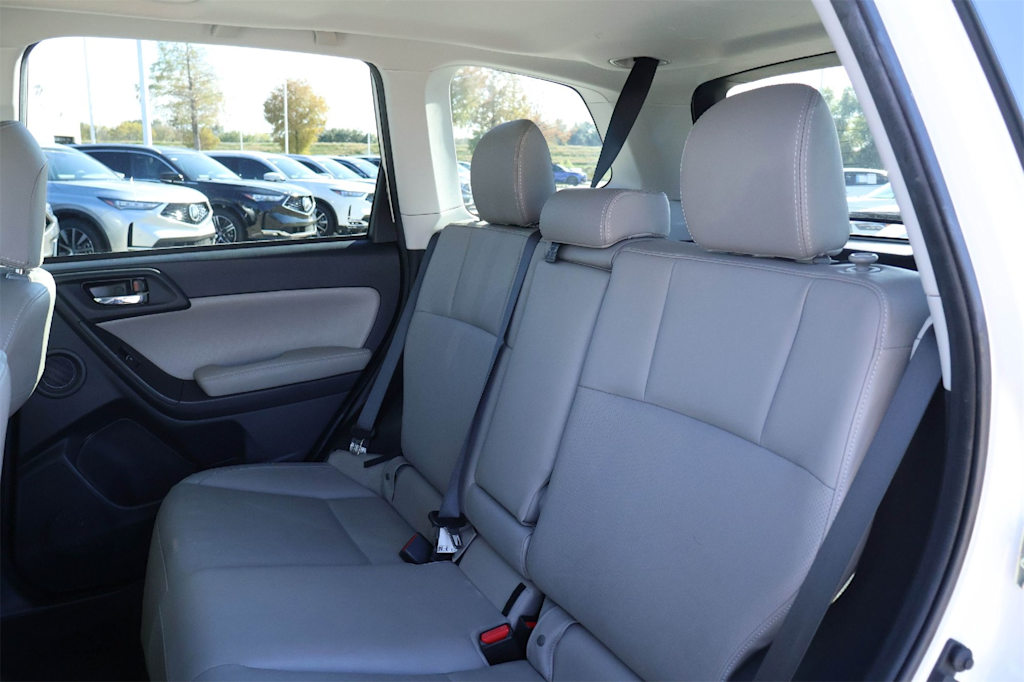 Thumbnail: 2018 Subaru Forester - 21