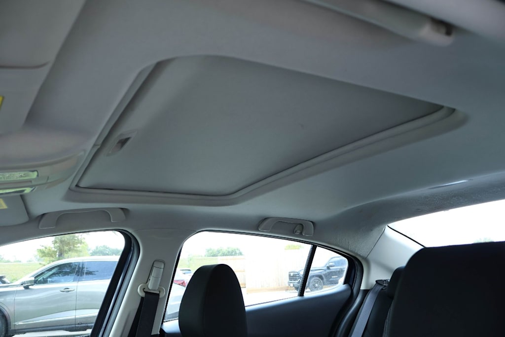 Thumbnail: 2016 Mazda Mazda3 - 28