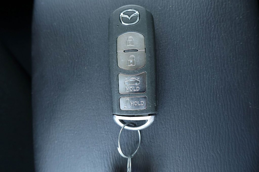 Thumbnail: 2016 Mazda Mazda3 - 19