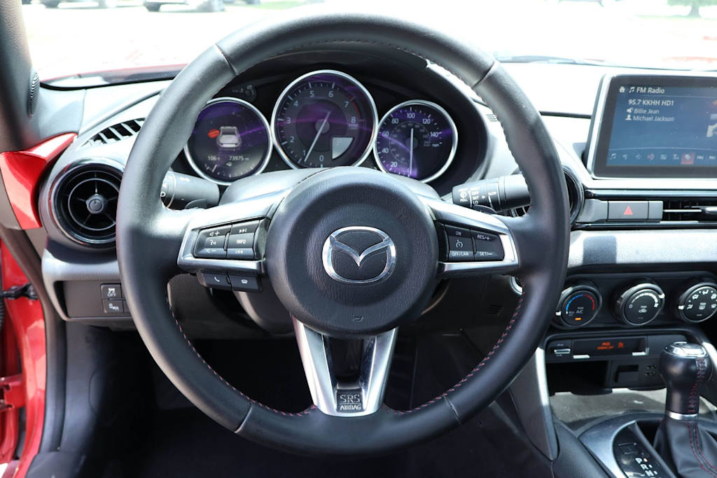 Thumbnail: 2017 Mazda MX-5 Miata - 8