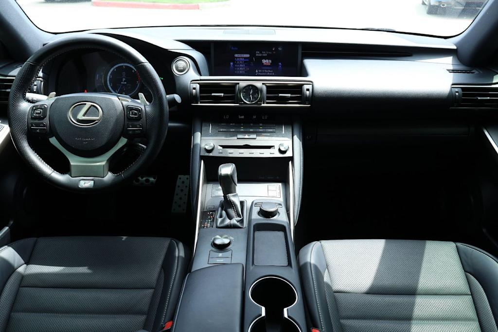 Thumbnail: 2020 Lexus IS - 9