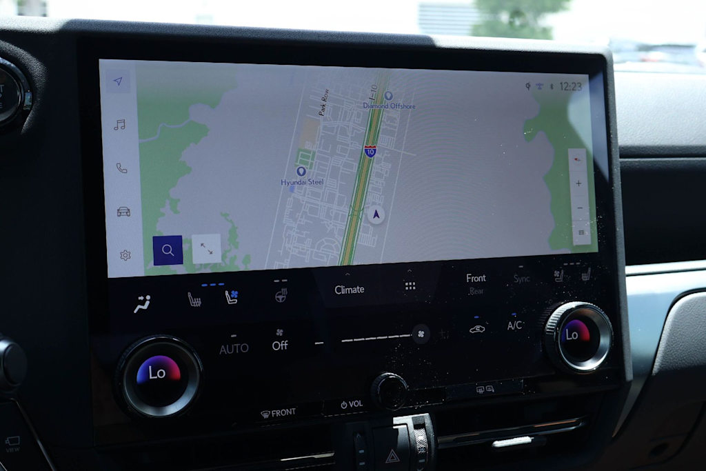 Thumbnail: 2025 Lexus ES - 25
